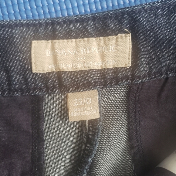 Banana Republic Hampton Fit Shorts In Denim - Picture 3 of 8